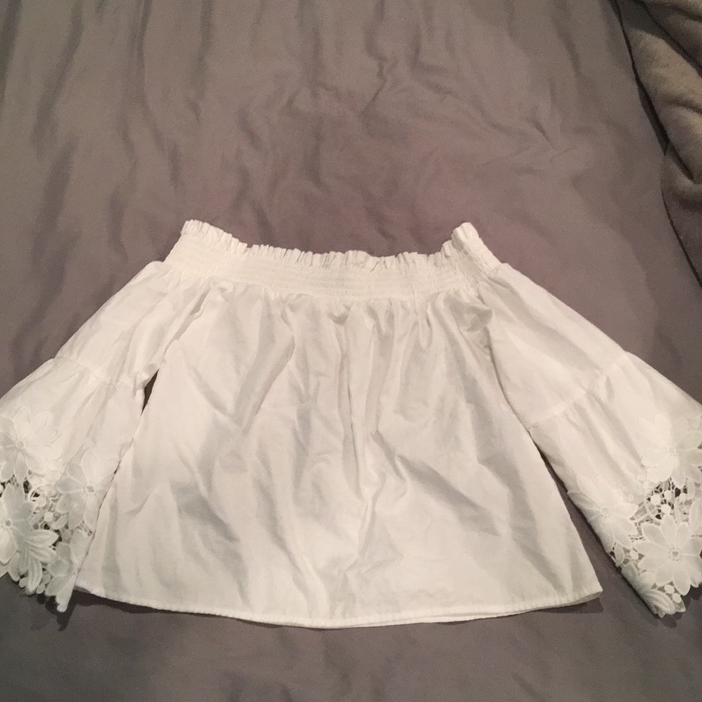 Romeo + Juliet Couture Top